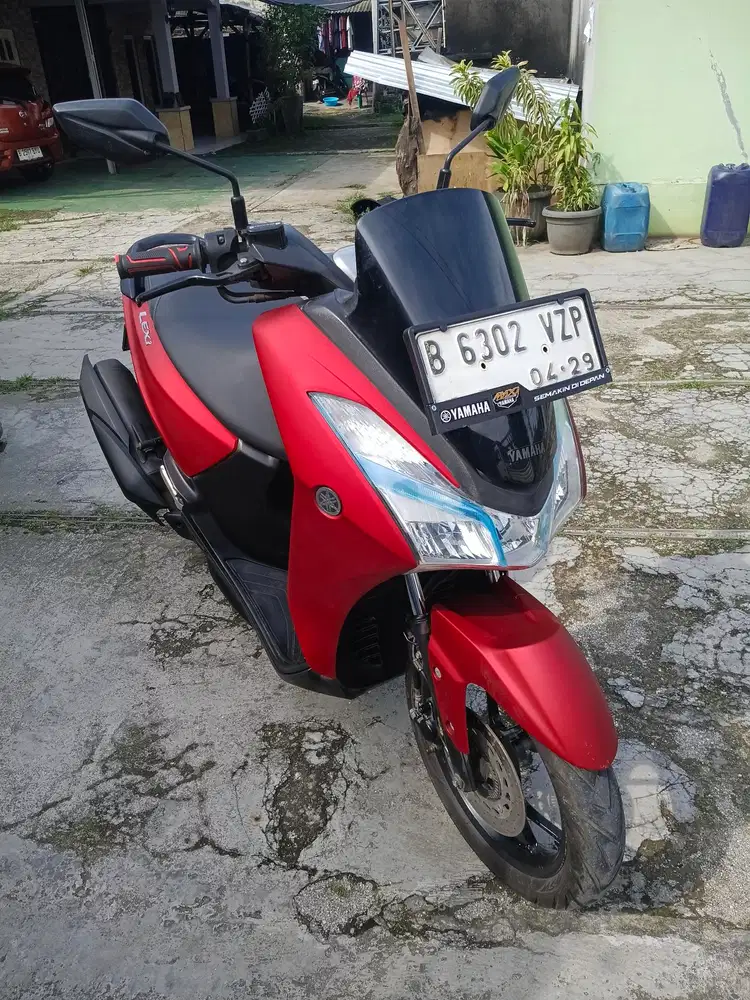 SECOND YAMAHA LEXY 2019
