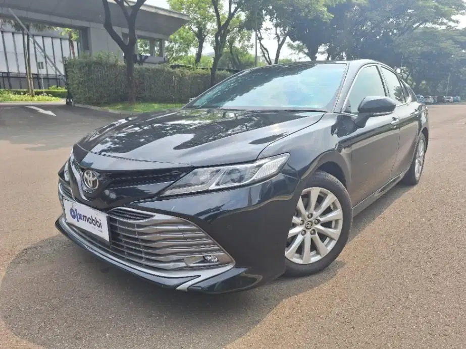 LOW DP Toyota Camry 2.5 V Bensin-AT 2021 FAF