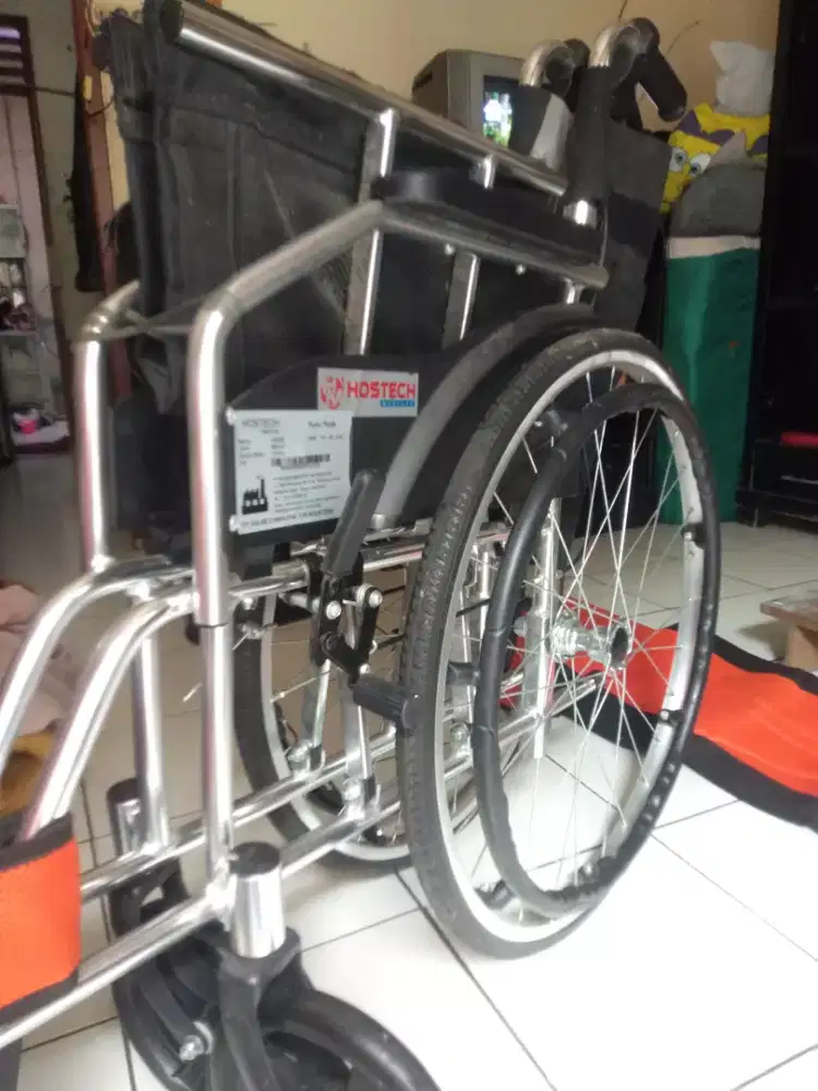 Kursi roda..belum pernah pakai