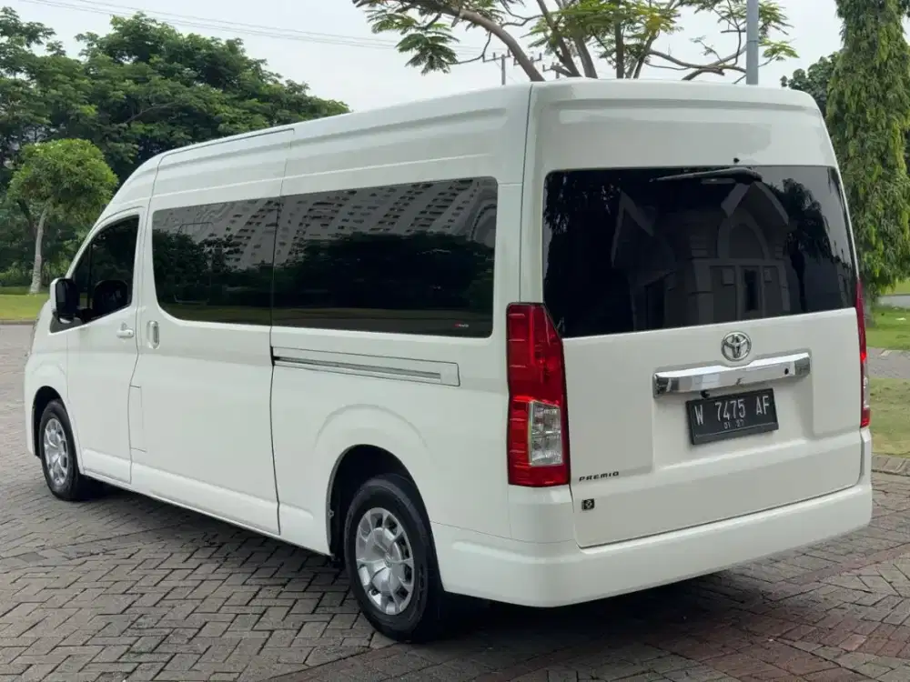 HIACE PREMIO 2.8 MANUAL 2021 SIAP PAKAI