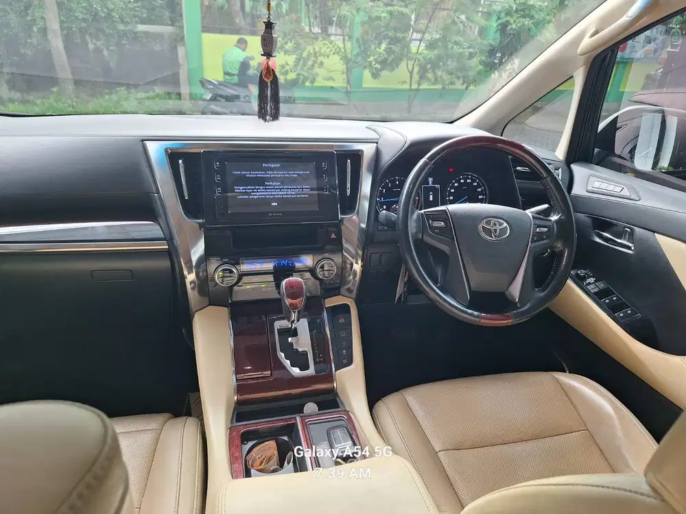 Toyota Alphard 2017 Bensin