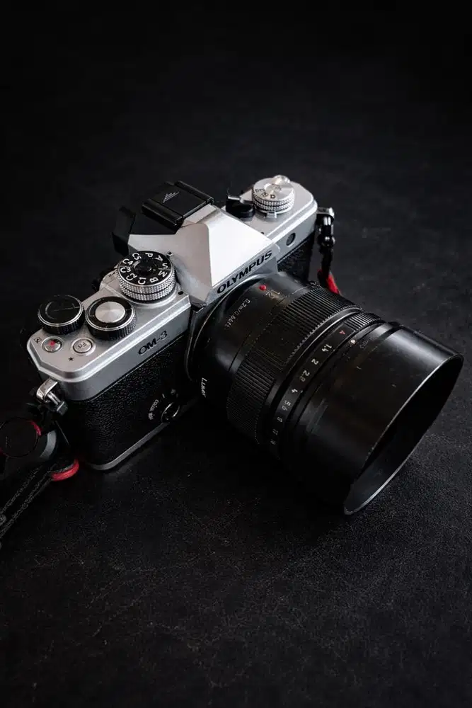 OM System Olympus OM-3 + Leica DG summilux 12mm f1.4