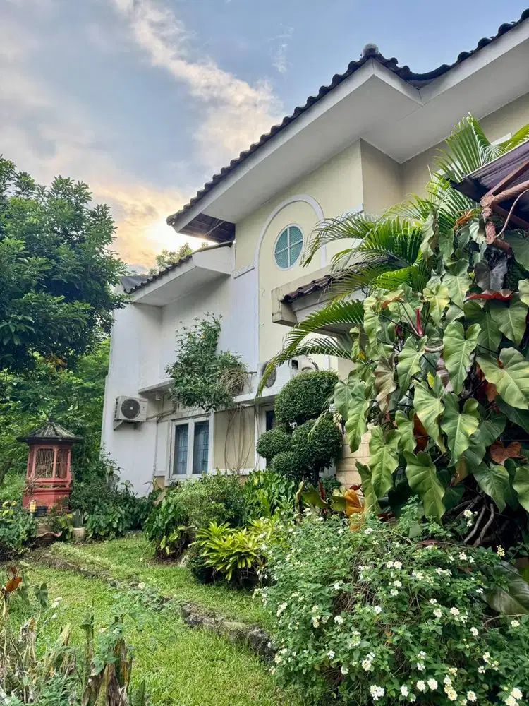 Dijual Rumah Dekat Tol, Boulevard, Pasmod Bintaro Tangsel NY 17502