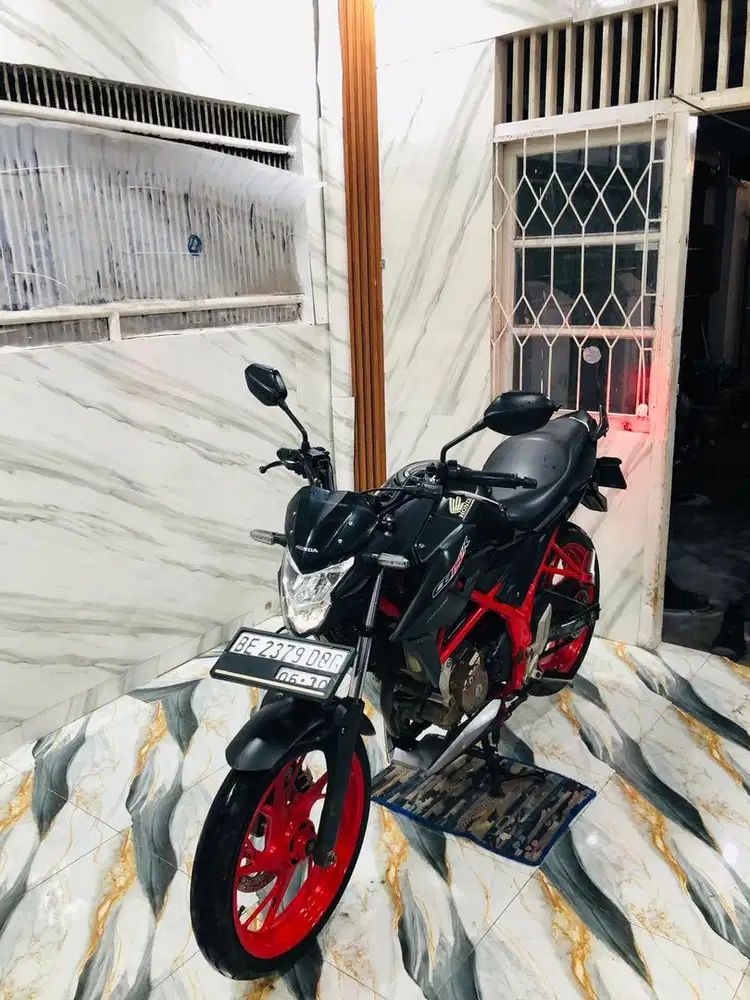 HONDA CB150 R SANGAT ORIGINAL 2018 Pajak Hidup