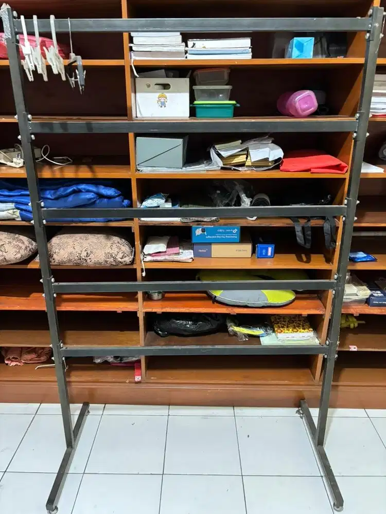 Hanger Jilbab/Baju Free Walldecor