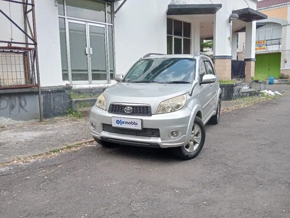 Pajak Panjang - TOYOTA RUSH 1.5 G BENSIN M/T 2014 SILVER