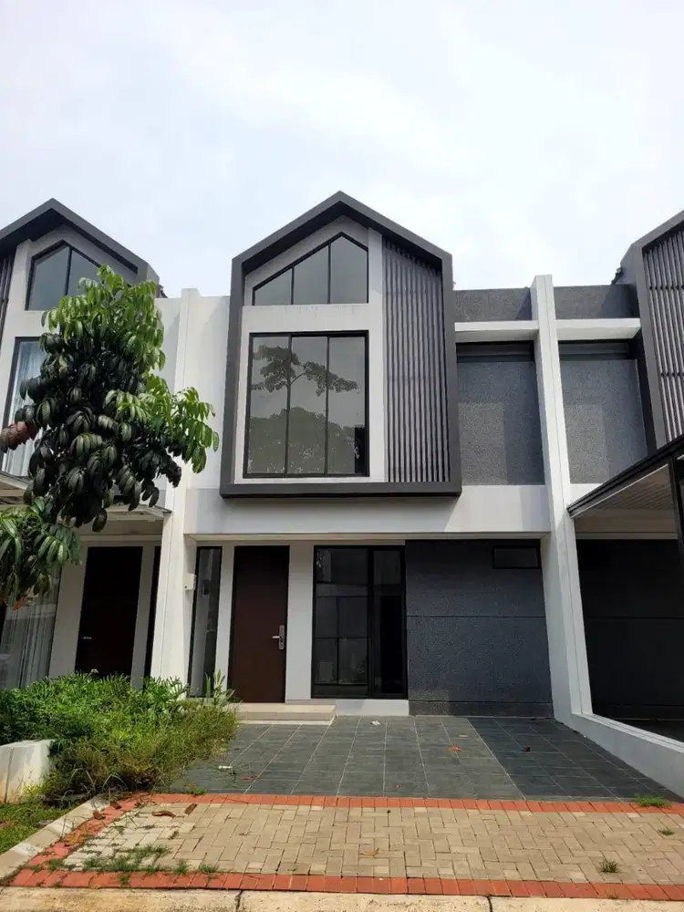 Dijual Rumah Strategis Dekat Tol, Boulevard, Bintaro Tangsel GB 17500