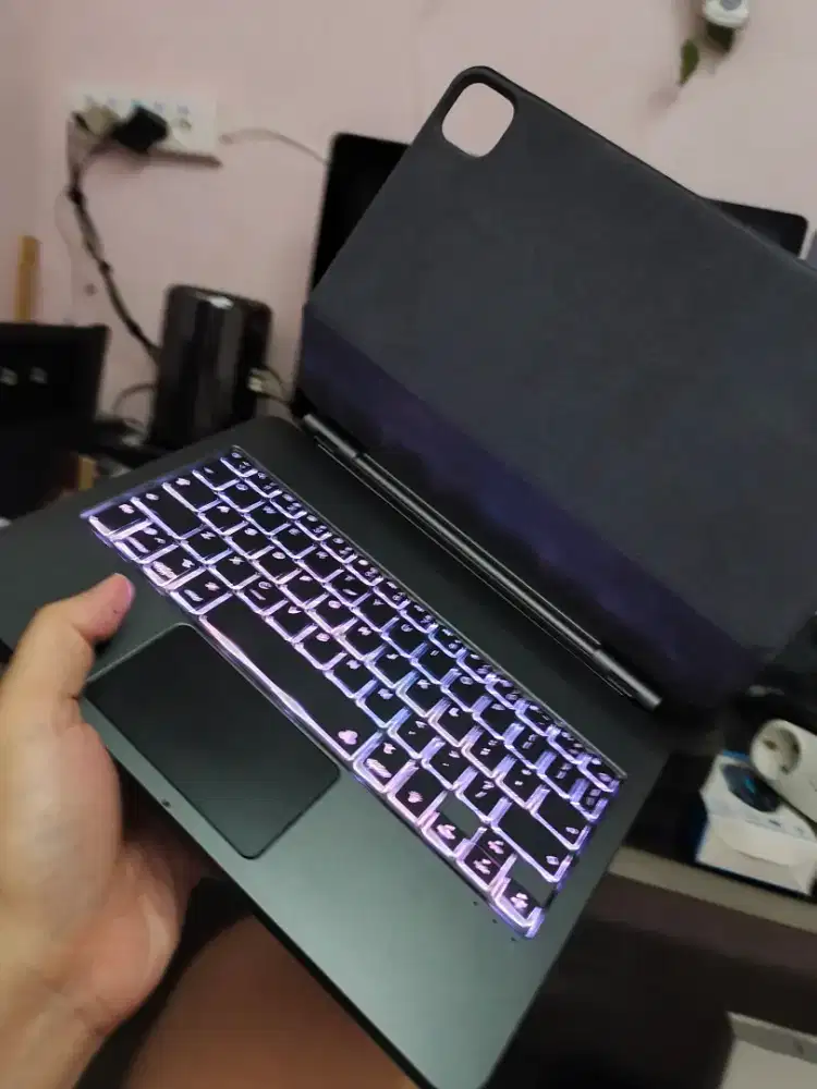 Keyboard iPad Air 4 dan pro 11