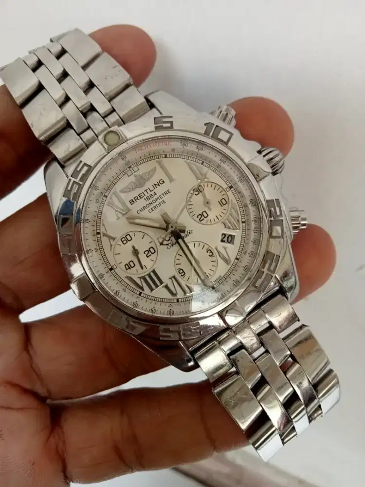 Breitling otomatis chronogrhap bukan omega