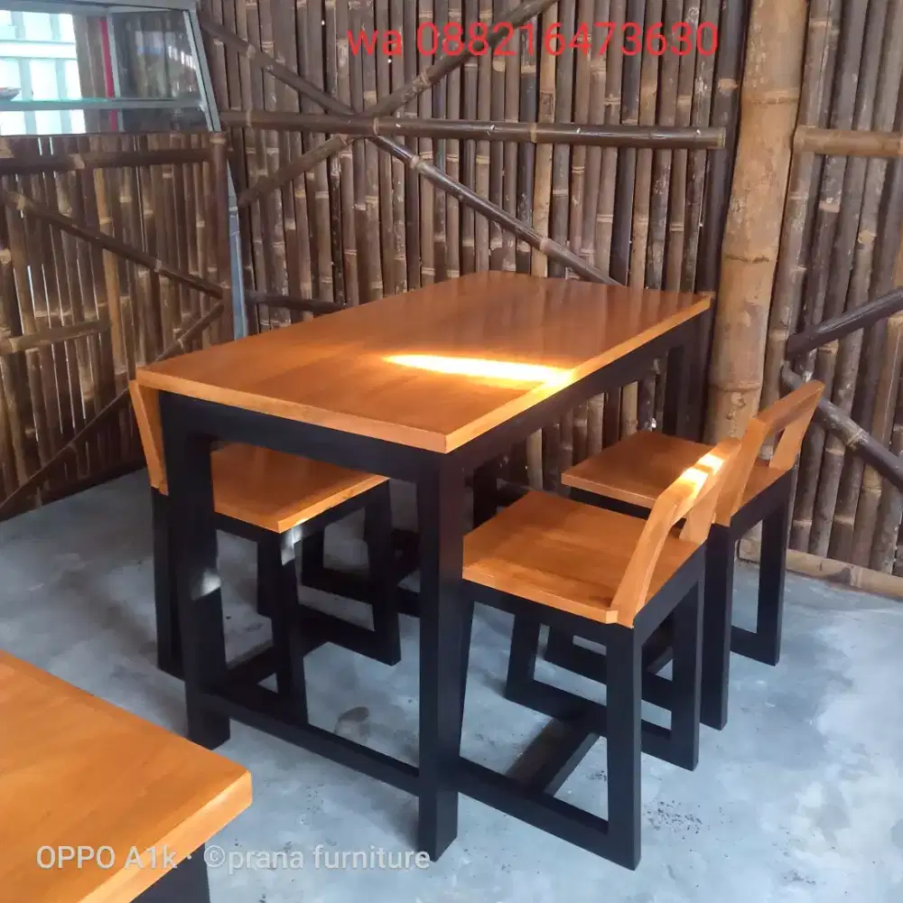 Meja kursi cafe dan cafe resto