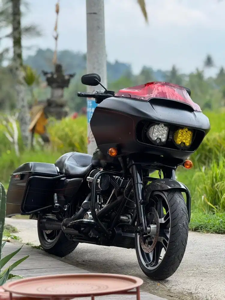 HARLEY DAVIDSON ROAD GLIDE SPECIAL RUSHMORE 2015