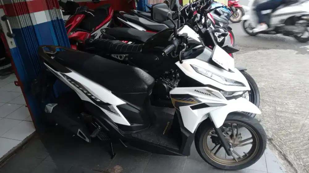 VARIO 125 CBS ISS KREDIT DP 1 JUTA