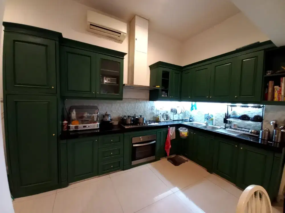 DIJUAL CEPAT RUMAH 3 LANTAI DI RIVERVILLE LEBAK BULUS