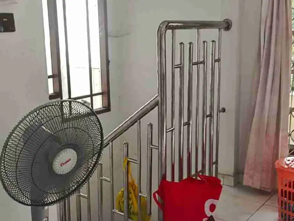 Dijual murah rumah gandeng depan belakang langka. komplek walikota kelapa gading