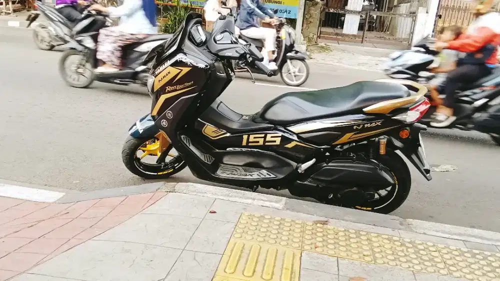 Jual Yamaha nmax 2022 mulus mesin alus
