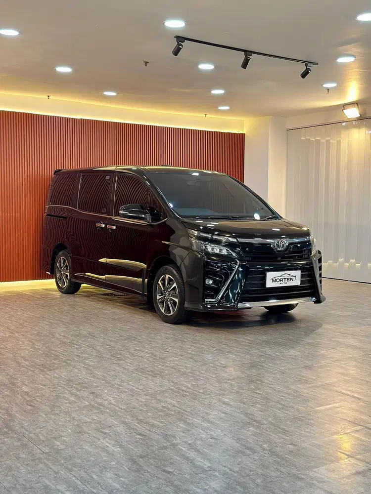 Toyota Voxy 2.0 2018 odo 38 Ribuan