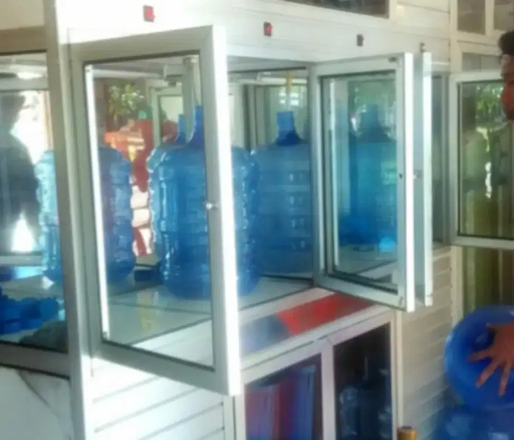 Loker depot isi ulang