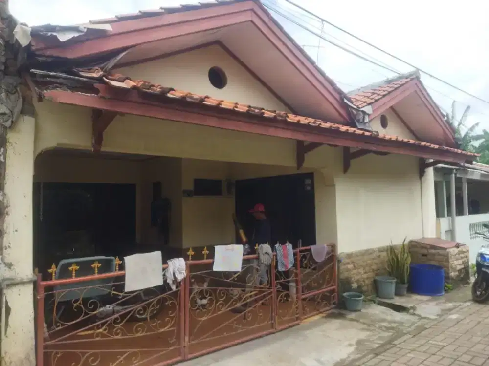 Rumah siap Huni Di komplek Unyur