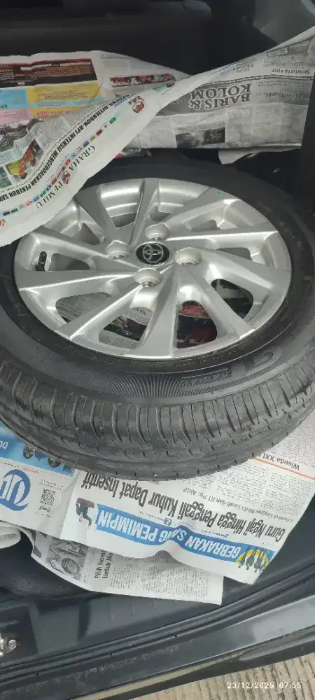 Di jual ban dan velg ring 14 agya