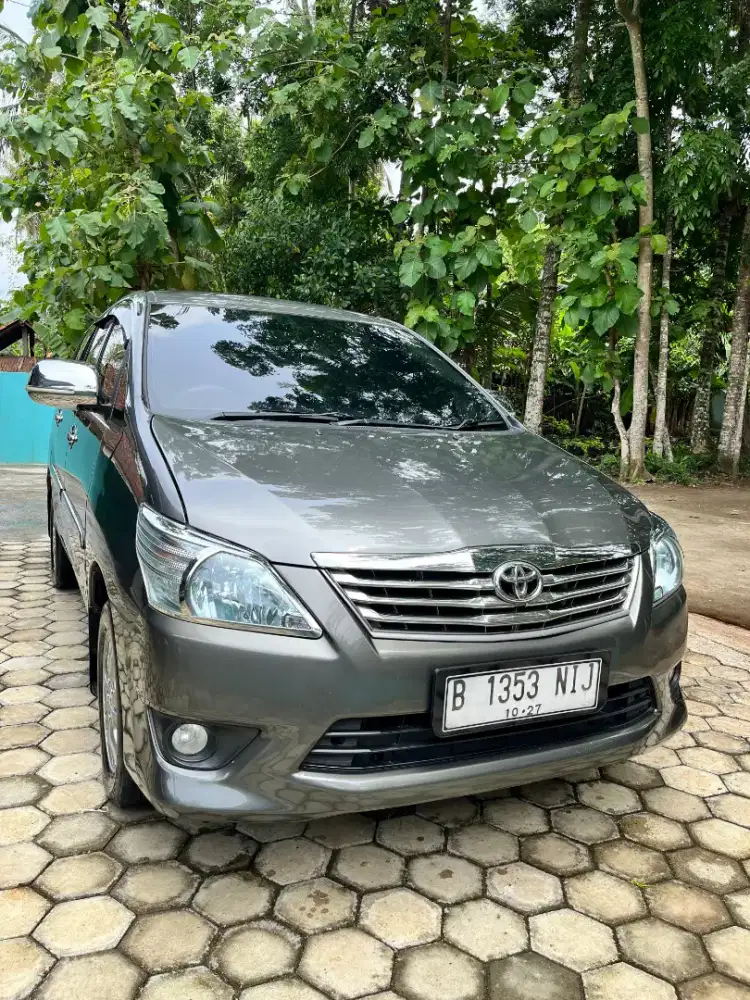 kijang innova G AT