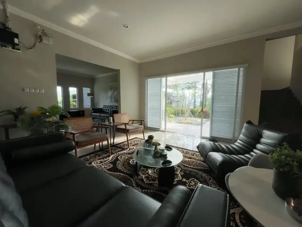 Dijual Rumah Hook Siap Huni Nyaman Terawat Lokasi di Setiabudi Regency Bandung