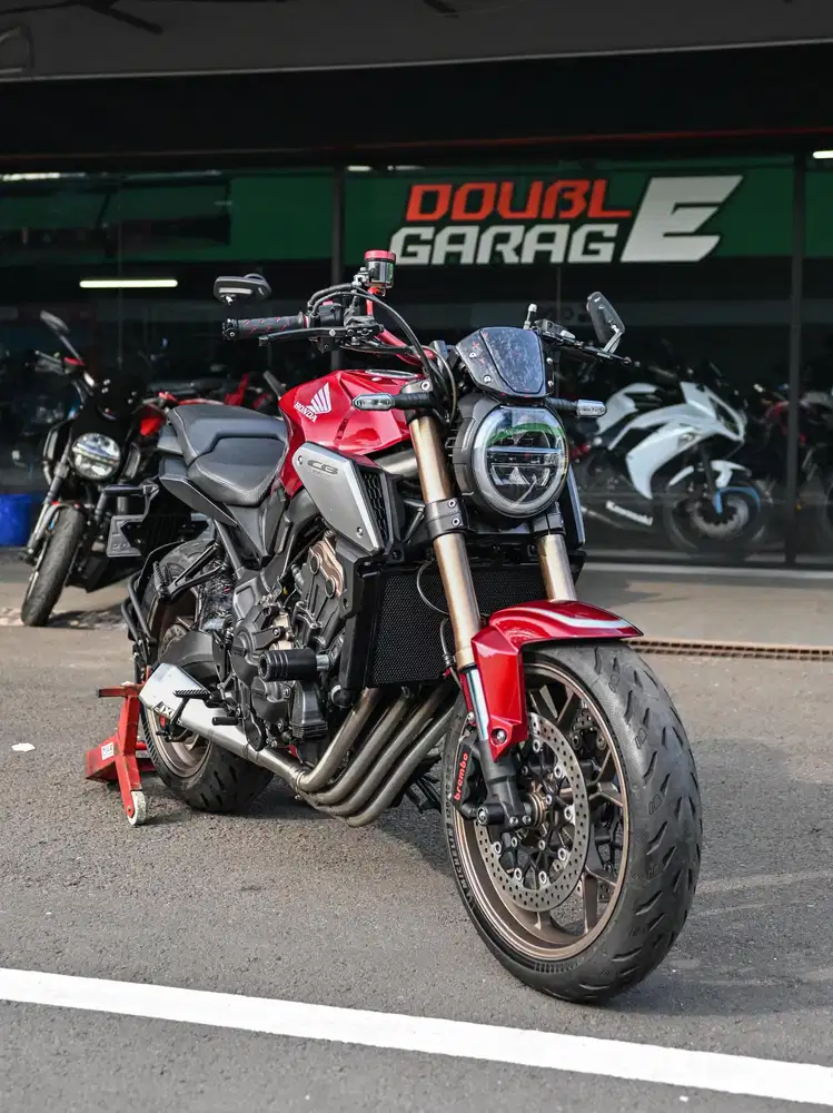 HONDA CB650R 2019 NEO CAFERACER
‎Low Km