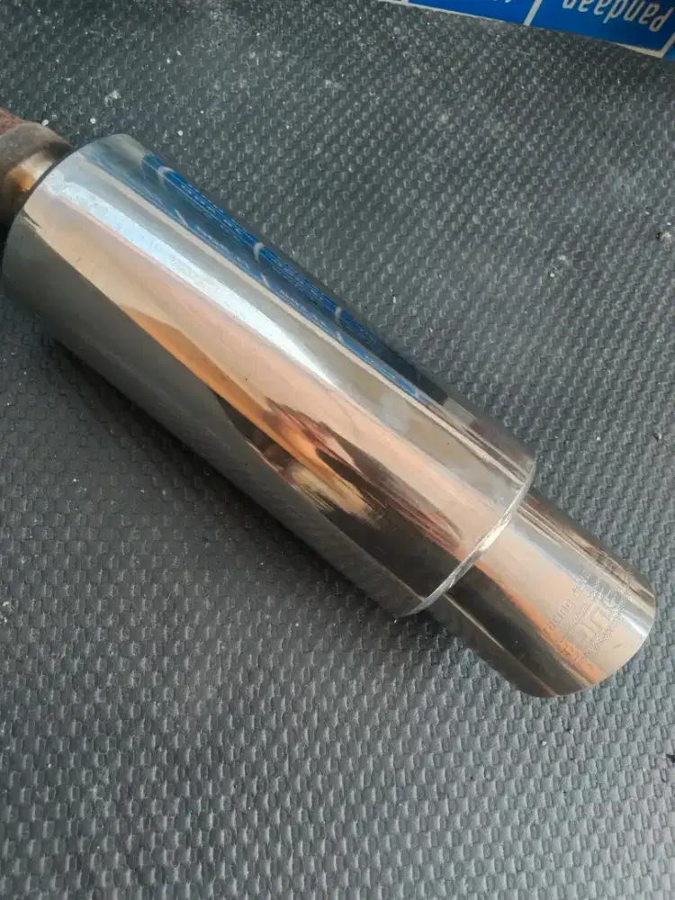 Silincer knalpot mobil