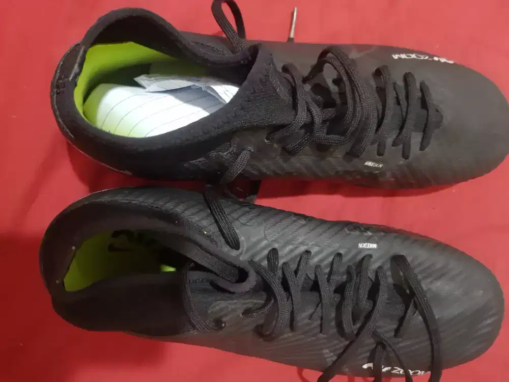 sepatu bola nike air zoom