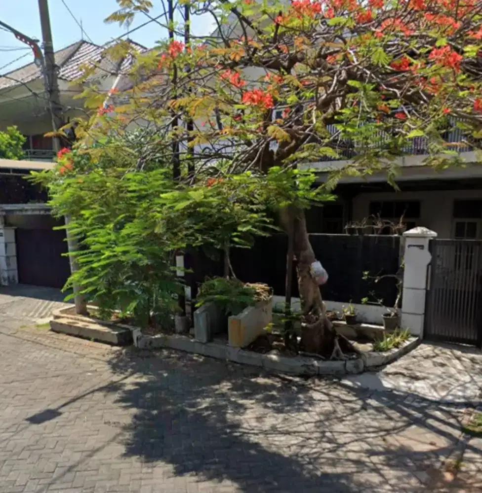 8,3 Juta Wisma Mukti Klampis ROW 5 Mobil dkt manyar