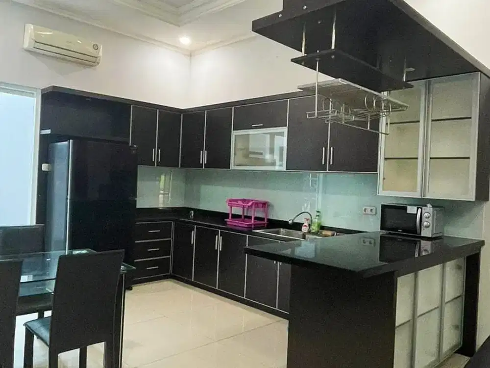 Disewakan Rumah Di Cluster Taman Simpruk Lippo Cikarang