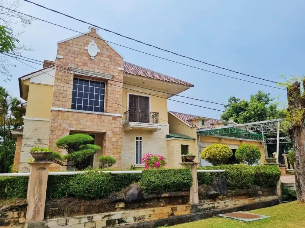 Disewakan Rumah Cluster Taman Simpruk Lippo Cikarang