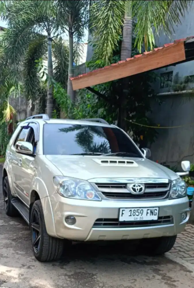 Toyota Fortuner G Luxury 2.7Cc 3 Baris Pjk Hdp Matic Istimewa tt