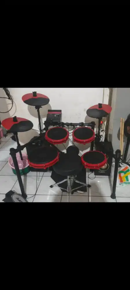 Alesis NITRO MAX SPECIAL EDITION - Red | Electric Drum Set