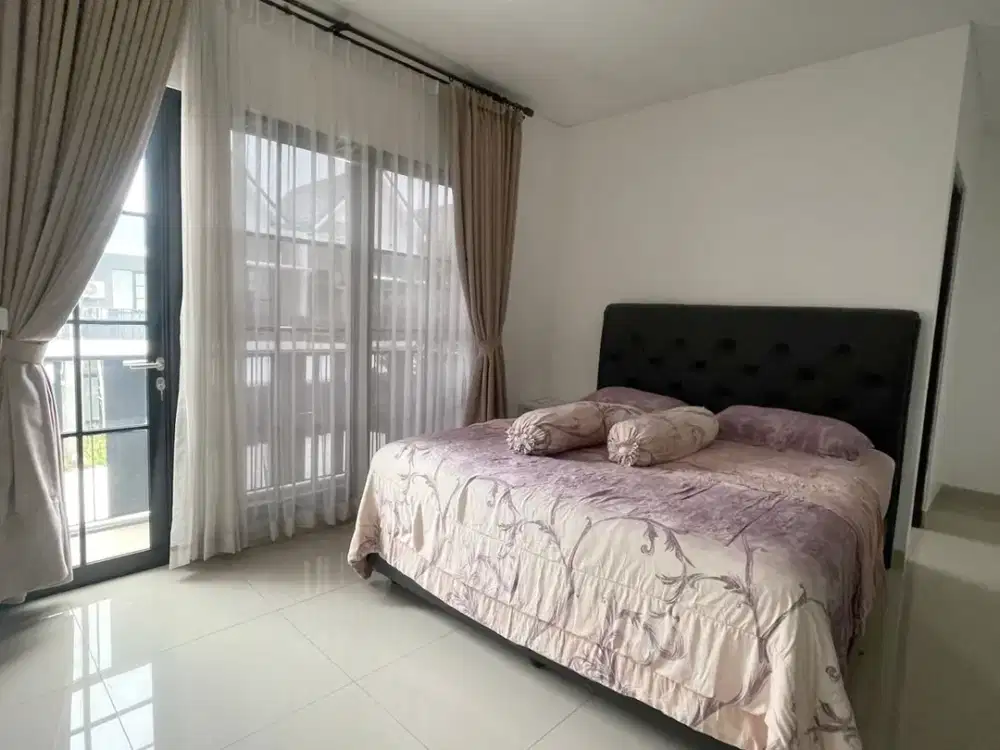 Disewakan Rumah Bagus Cluster Cosmo Estate Lippo Cikarang