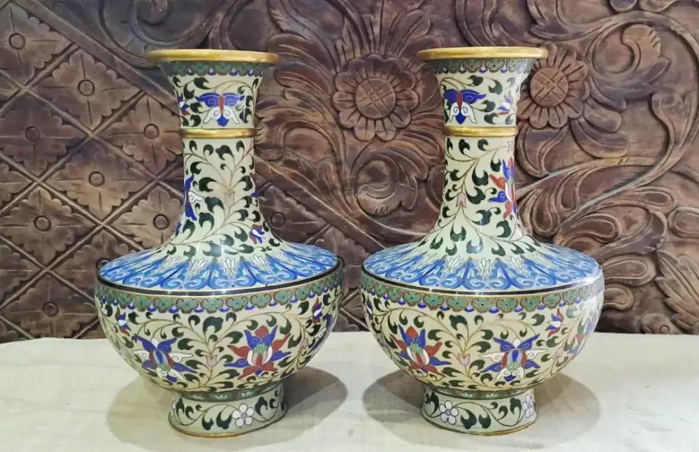 Cloisonne Vase dr China
