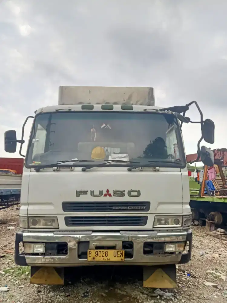 Mitsubishi fuso SUPER GREED bak thn 2008