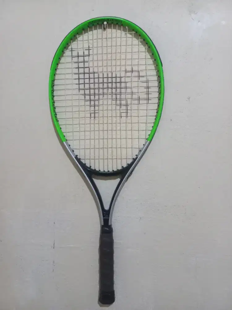 Raket Tennis Karakal