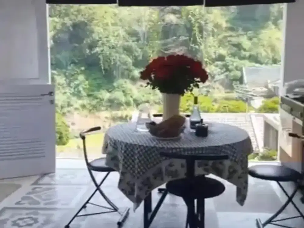 Dijual Rumah Semi Furnished komplek Royal view pesona Mediterania ciwaruga Bandung barat