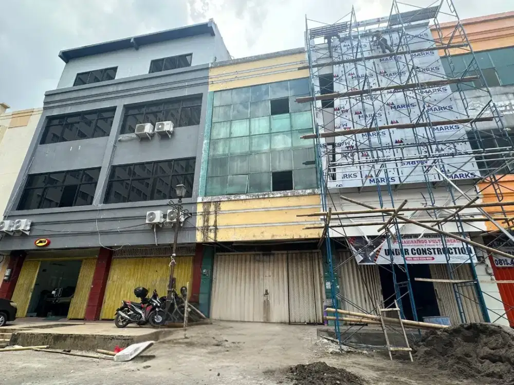 Disewakan Ruko 3 lantai di Jalan A.P.Pettarani