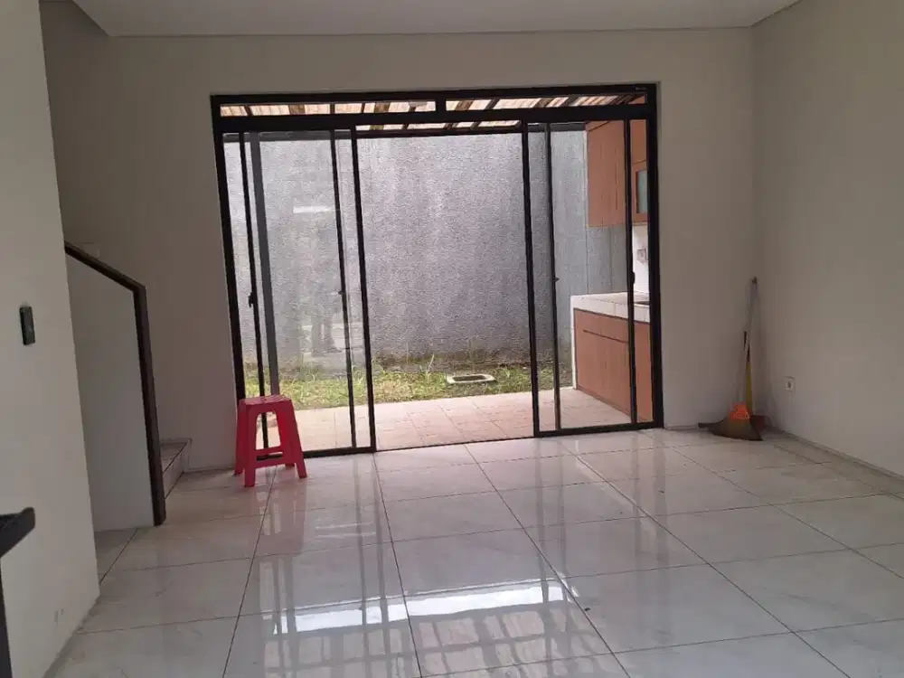 Dijual Rumah Minimalis Nyaman di Kota Baru Parahyangan