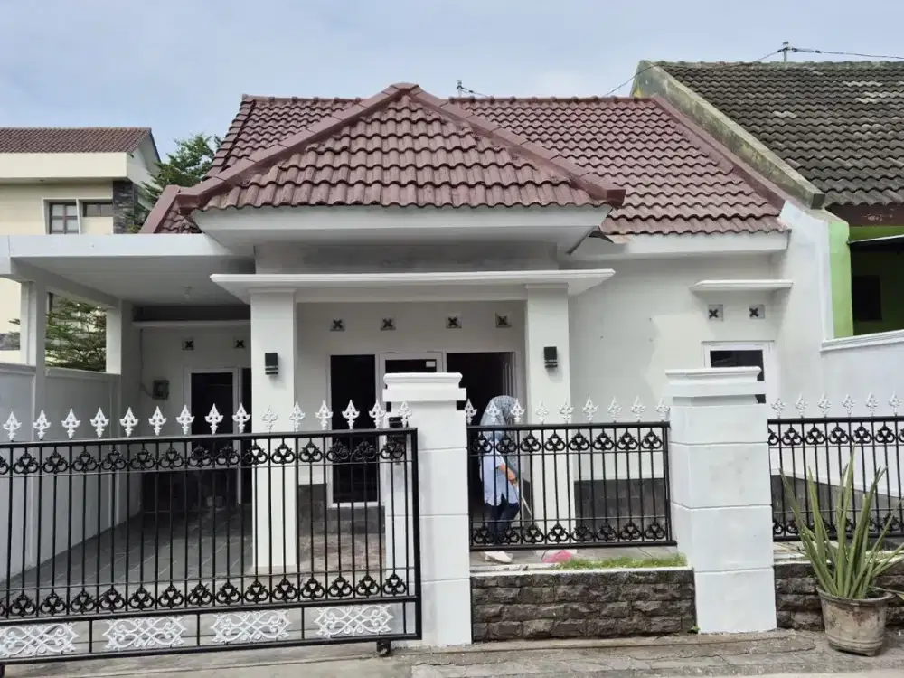 Rumah Strategis Selangkah Ke Jl Raya Tajem, Legalitas Lengkap