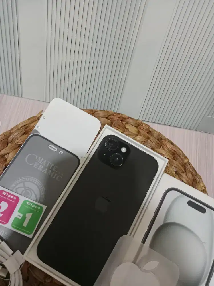 iPhone 15 128GB iBox