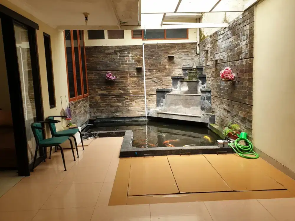 Disewakan Rumah luas siap huni Full Furnished Setiabudi Regency