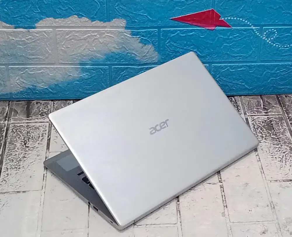 Type Laptop : Acer Swift SF314-42