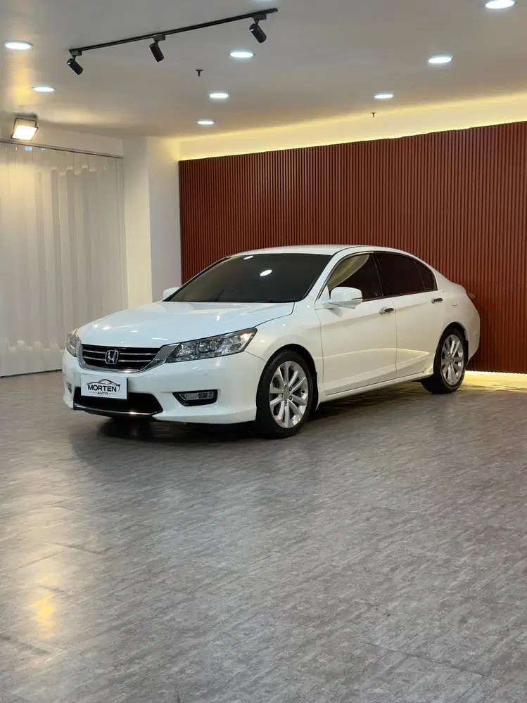 Honda Accord 2.4 VTI-L 2014