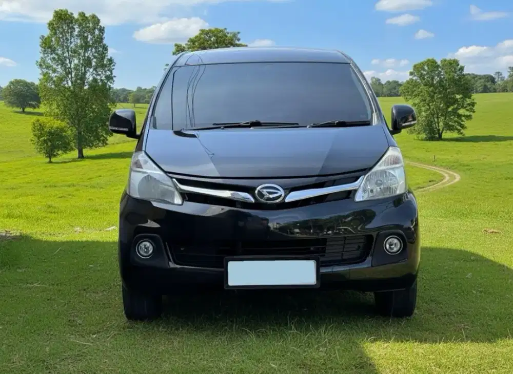 Daihatsu Xenia 1.3 R AT Tahun : 2015