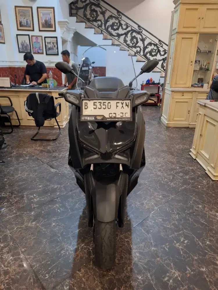 Hub ima , Dp ringan XMAX 2025 Like new km low bisa pakai credit card
