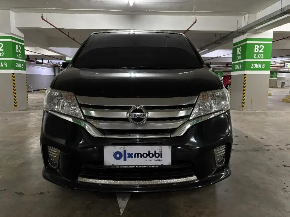 LOW DP Nissan Serena 2.0 Highway Star Bensin-AT 2014 PBU