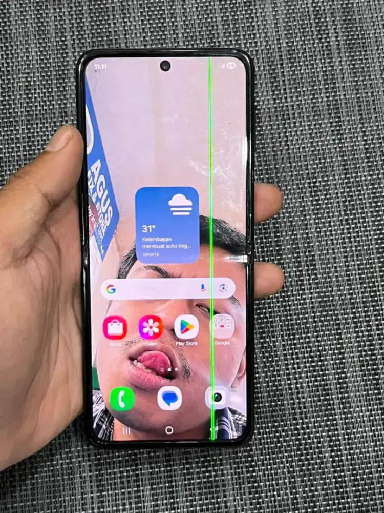 Samsung Z Flip 3 5G 8/256
Kelengkapan hp aja
