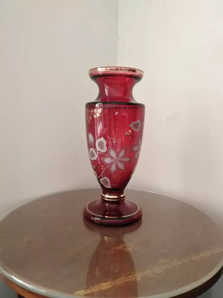 Vas Dekor Vintage Bohemia Merah Emas